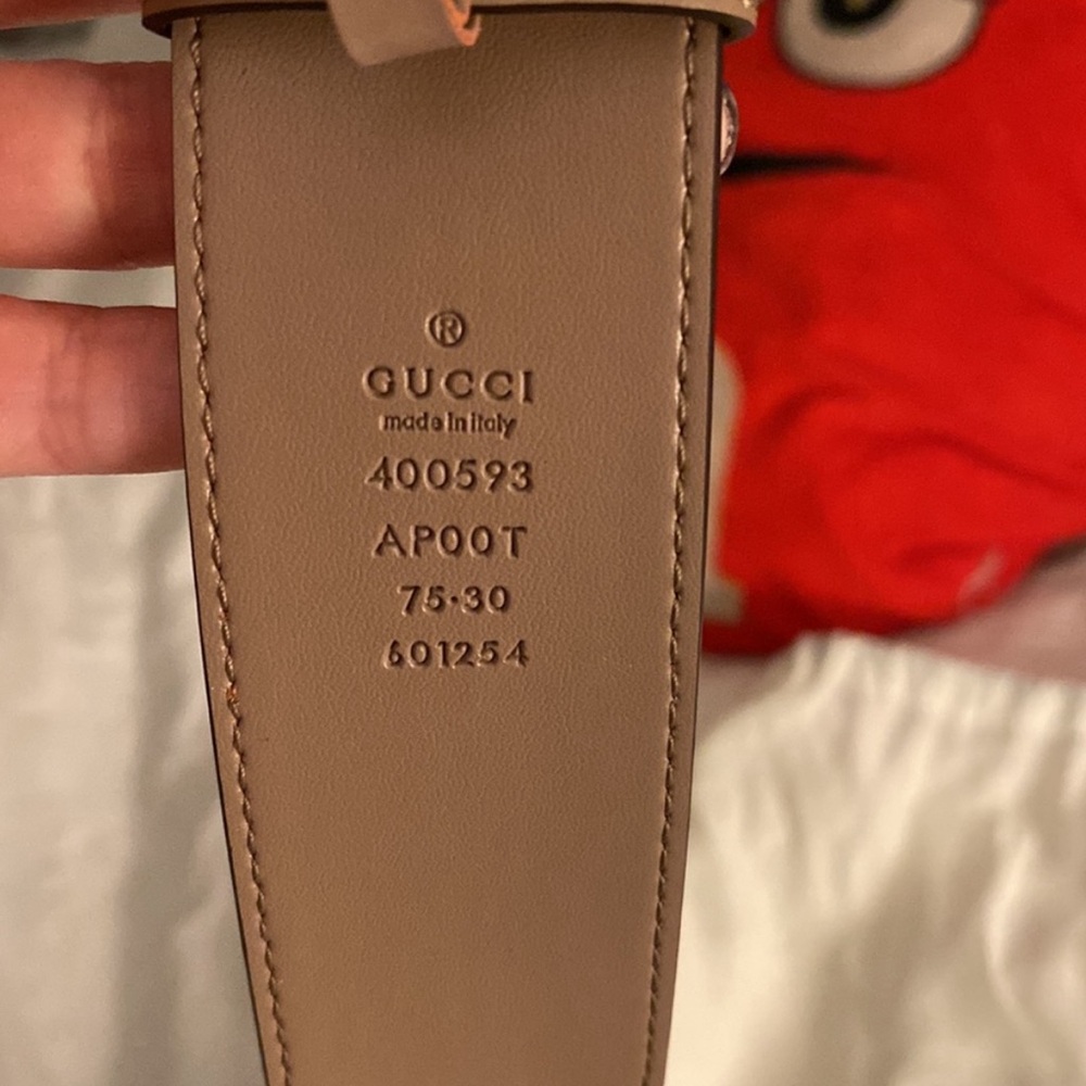 Gucci Belt , like new - Picture 2 of 4